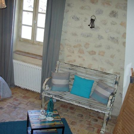 Bed and Breakfast Mas Bella Cortis Ла-Гард-Адэмар Номер фото